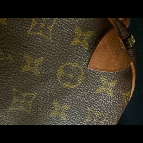Louis Vuitton Authentic Handbag Speedy 35 - Picture 6 of 16
